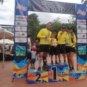 Johan, Milena, Felipe y Liz 